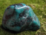Chryzokol - tromlovaný kámen 