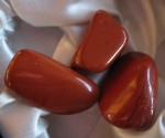 Jaspis červený - omletý kámen 