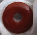 Jaspis červený - přívěsek donut 3 