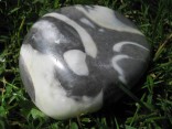 Jaspis mušlový - omletý kámen maxi 