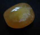 Kalcit medový - omletý kámen 